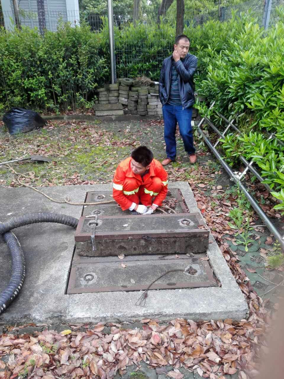巴林右吸污抽粪